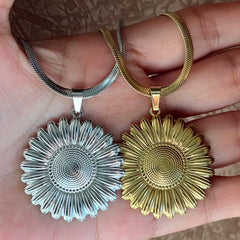 Flower Necklace