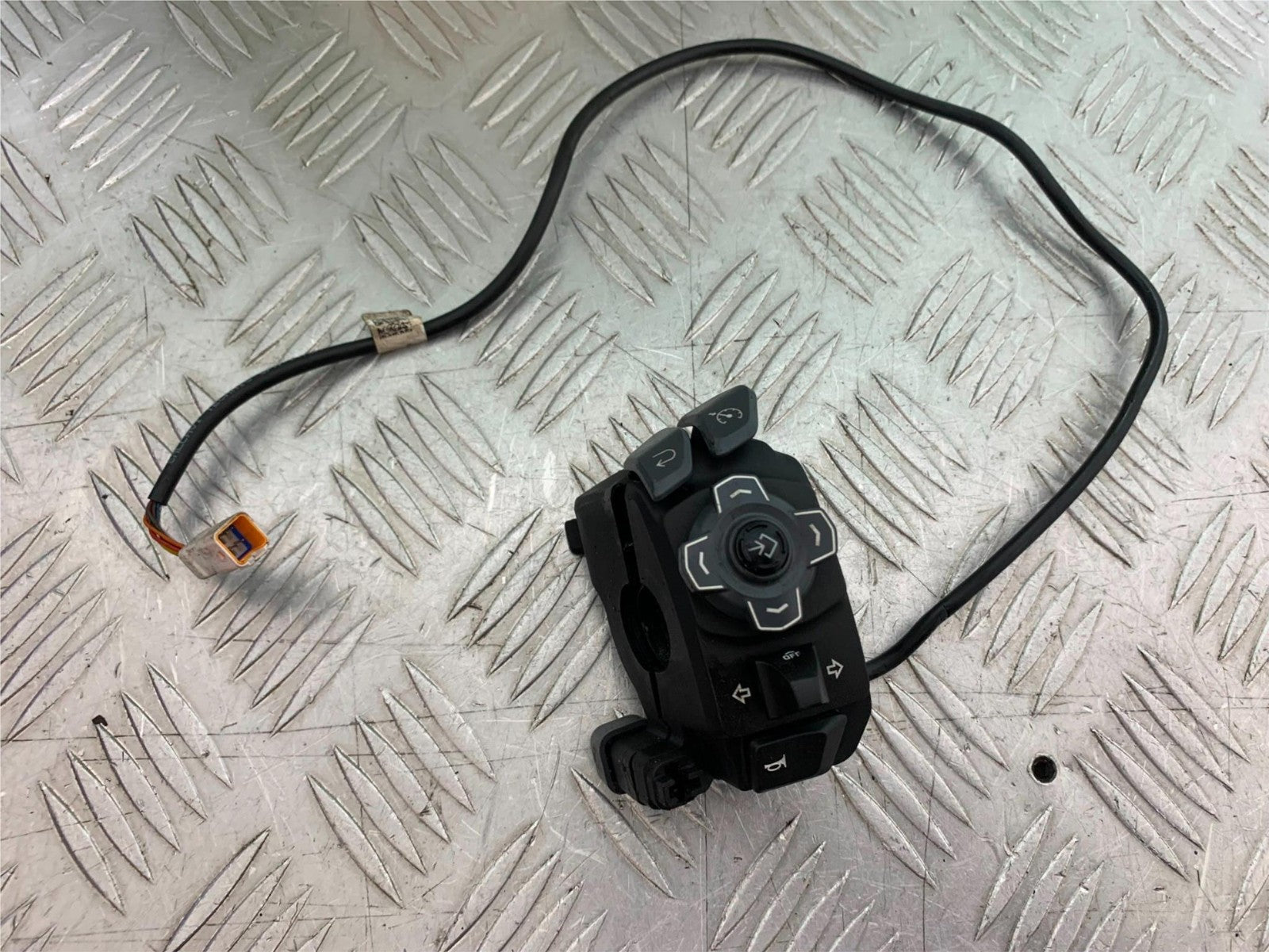 KTM 1290 SUPER DUKE R LEFT SWITCH GEAR YEAR 2020-2024 (CMB1272)