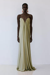 29 Beach Wedding Guest Dresses to Wear to Seaside Weddings in 2026