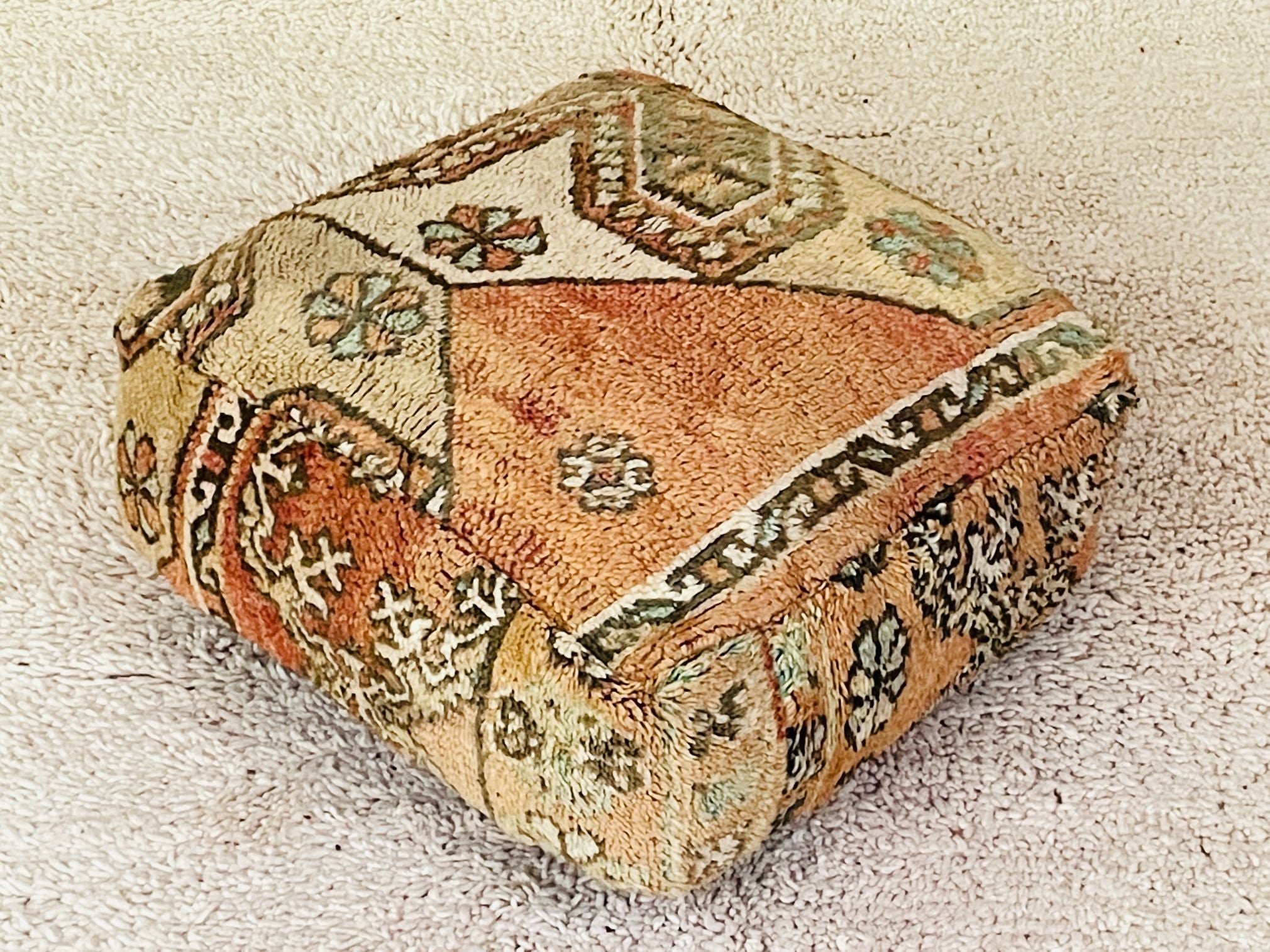 Moroccan floor cushion - S497, Floor Cushions, The Wool Rugs, The Wool Rugs,