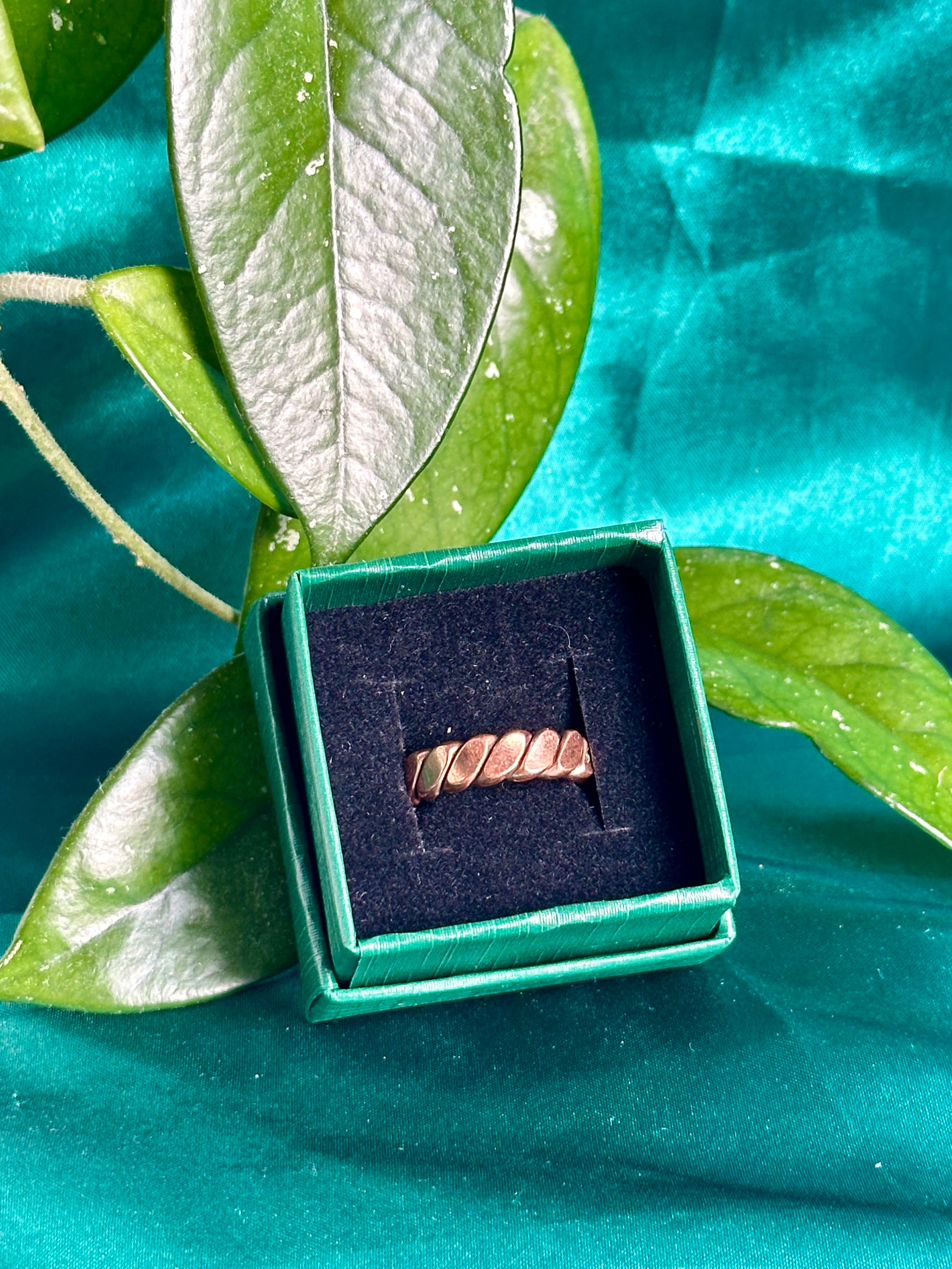 Sacred Cubit Double-Twist Copper Tensor Ring – Flattened Finger Ring - The Soulful Garden