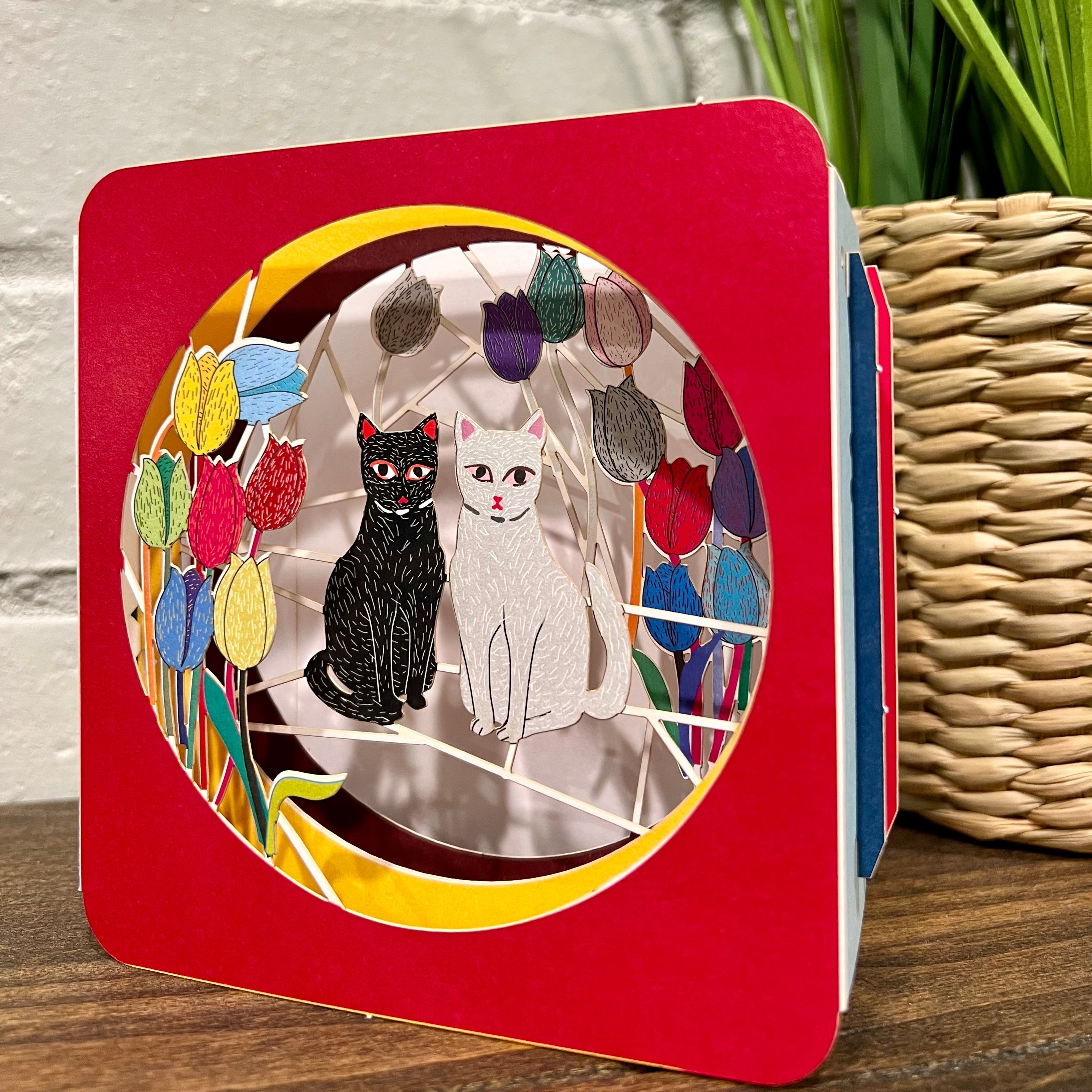 RAB012 Black and white cat art box