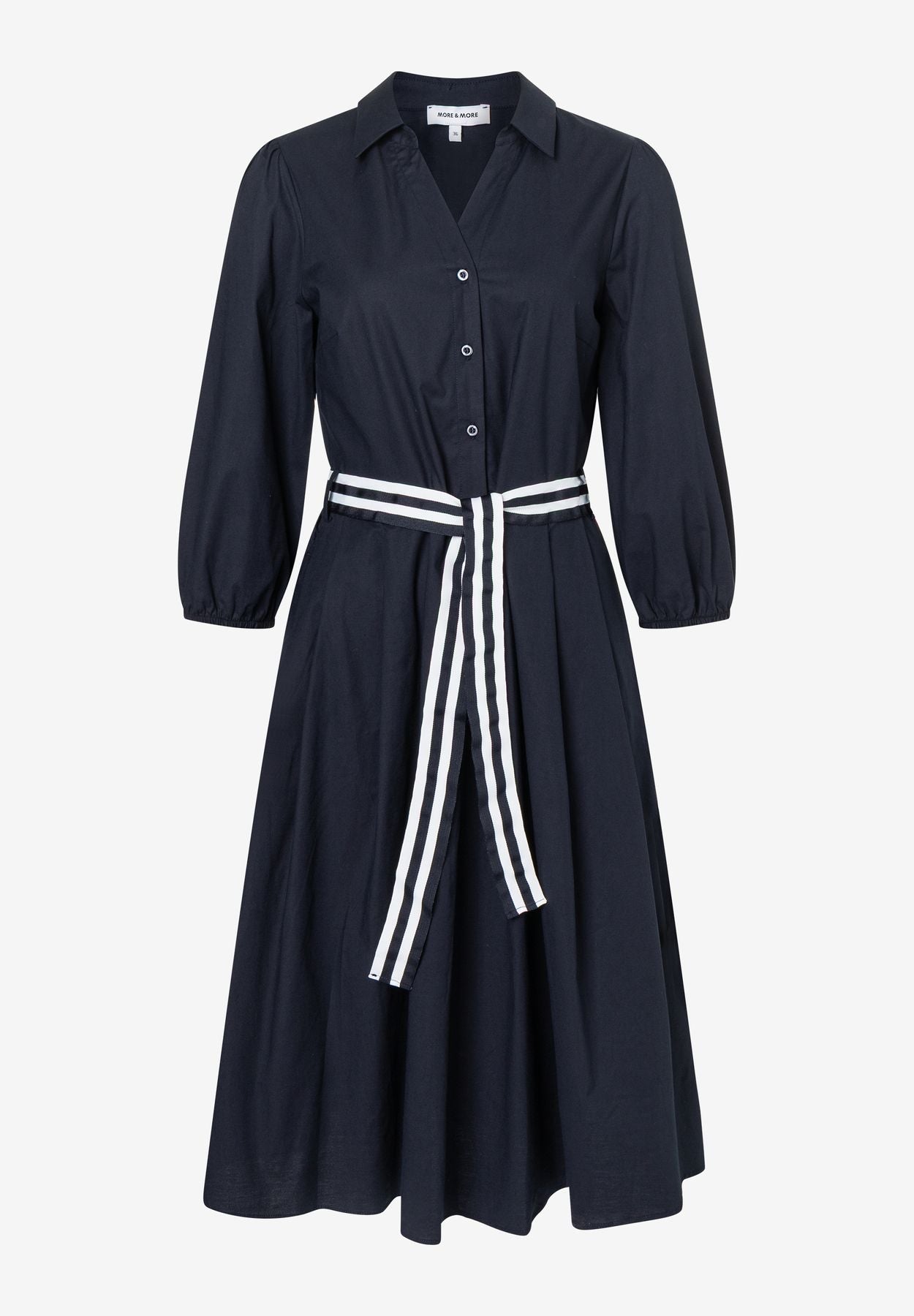 Hemdblusenkleid mit Streifengürtel