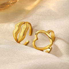 Kissed Heart Ring Set