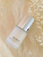 Sensai Cellular Performance Throat and Bust Lifting Effect