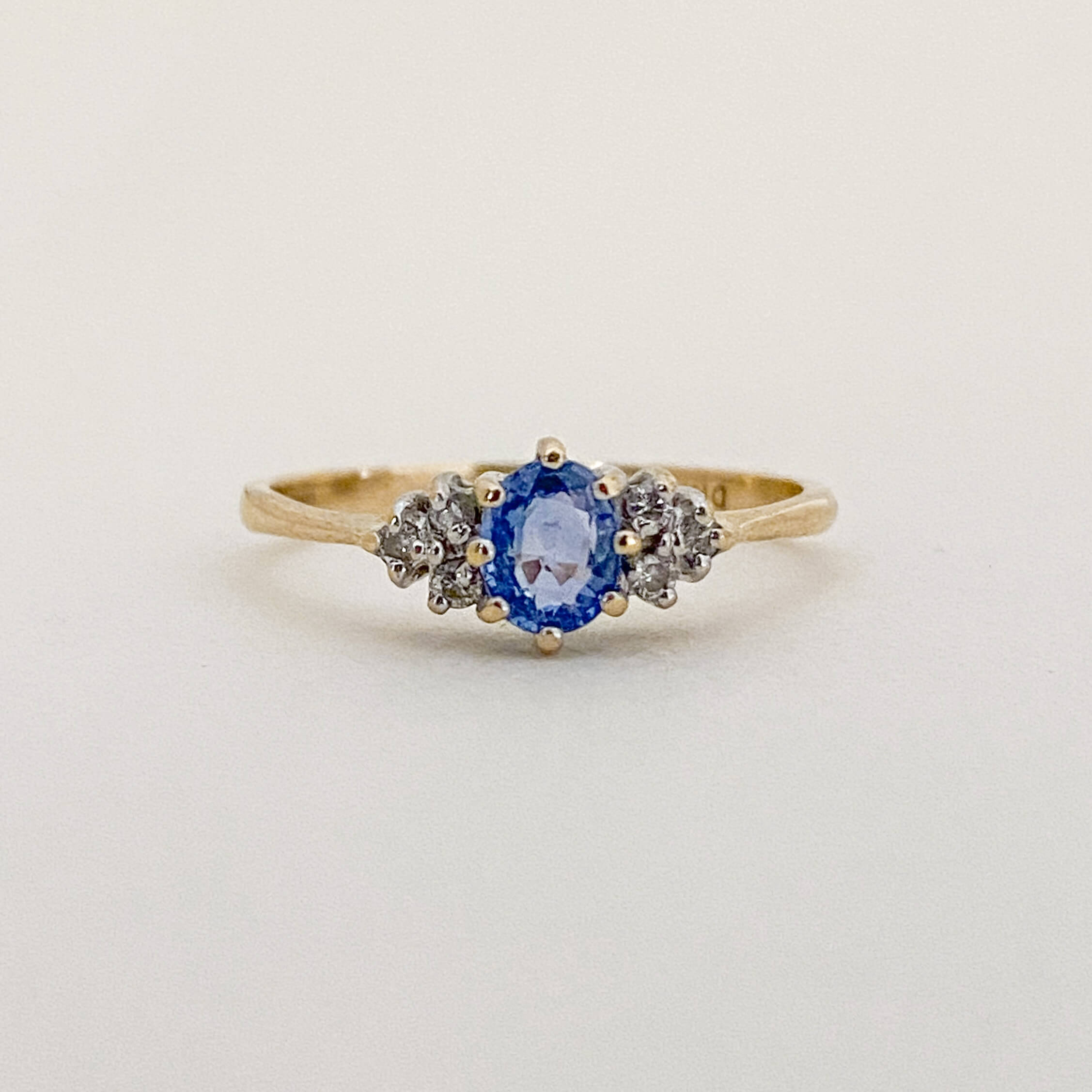Vintage Ceylon Sapphire & Diamond Eye Ring