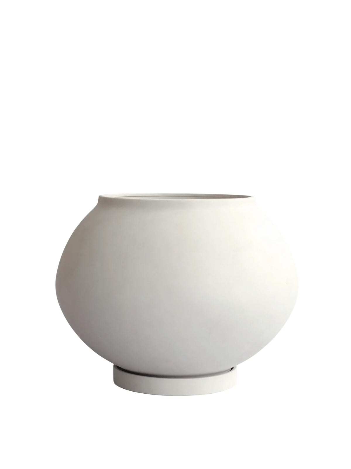 101 CPH Sunao Planter - Fat in matte off-white ceramic, featuring a rounded, bulbous form with a classic opening and a flat base, displayed on a clean white background. A statement ceramic planter.