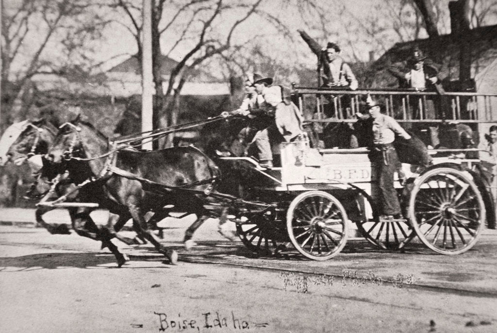 Horse-drawn fire engine