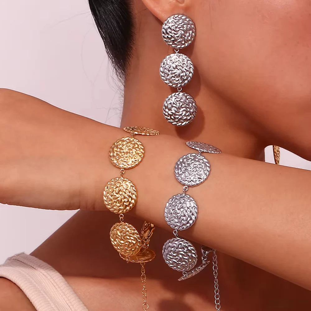 18K Chunky Textured Circle Bracelet