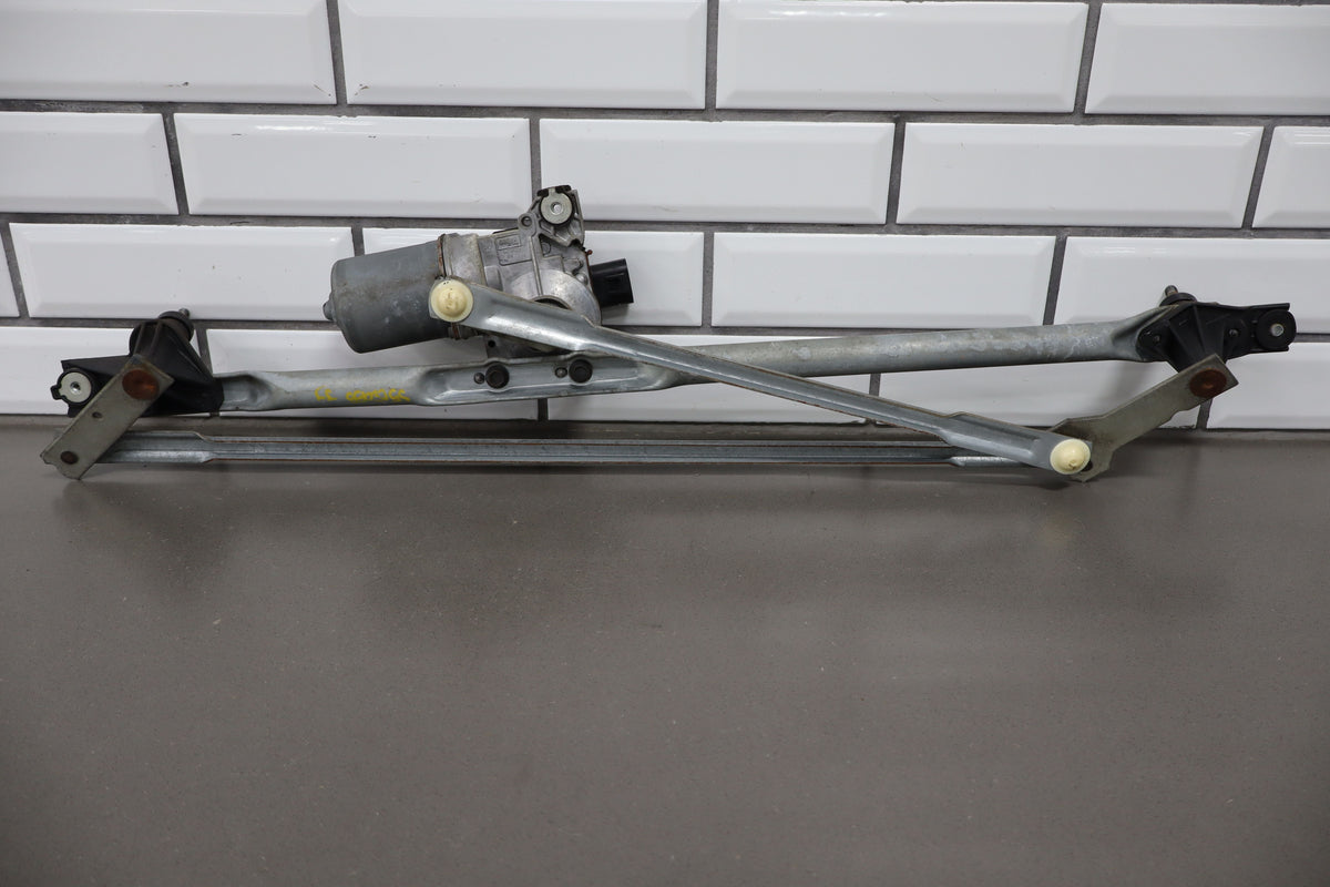 2005 Chevrolet Silverado 2500- Wiper Linkage