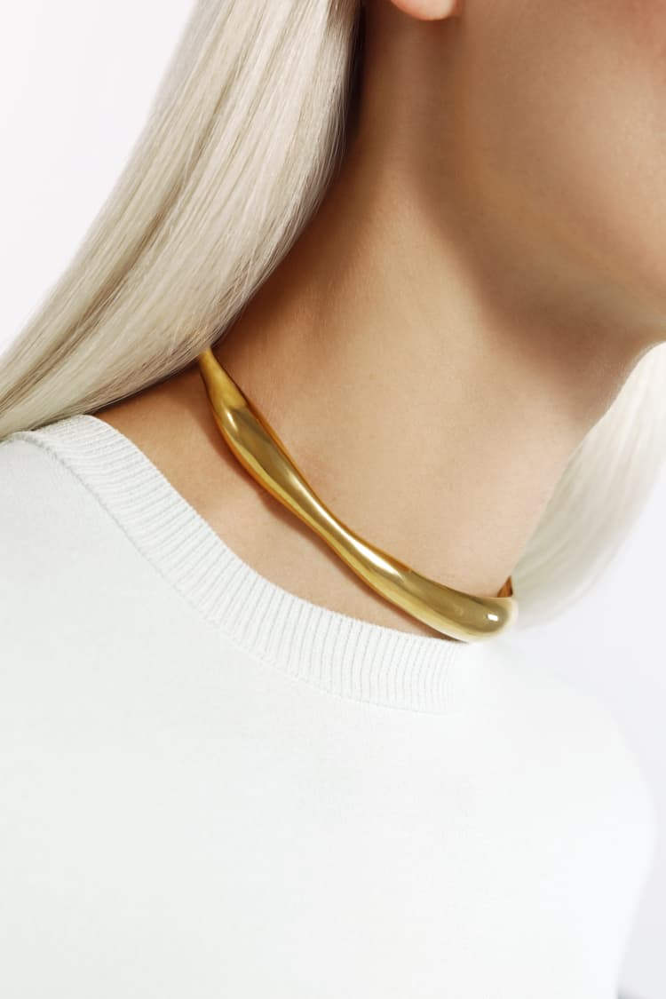 Collana choker in oro intrecciato