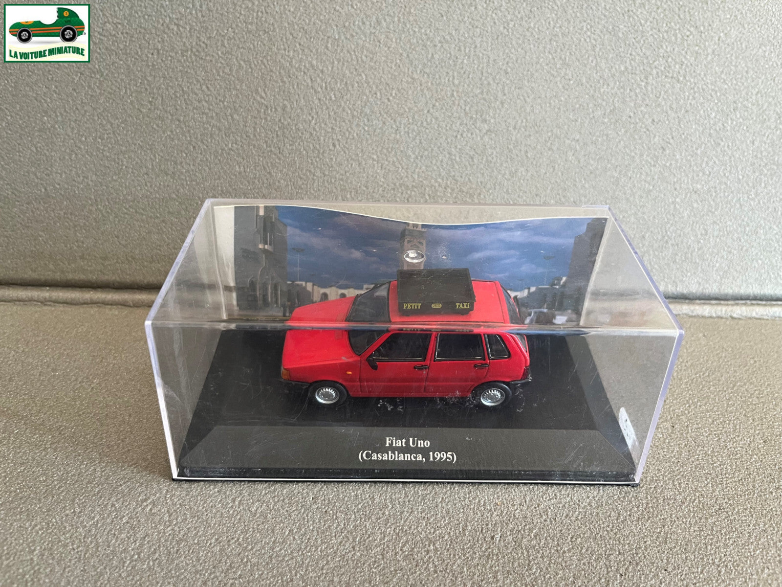 Voiture miniature Fiat Uno Casablanca Taxi du monde 1995 au 1/43