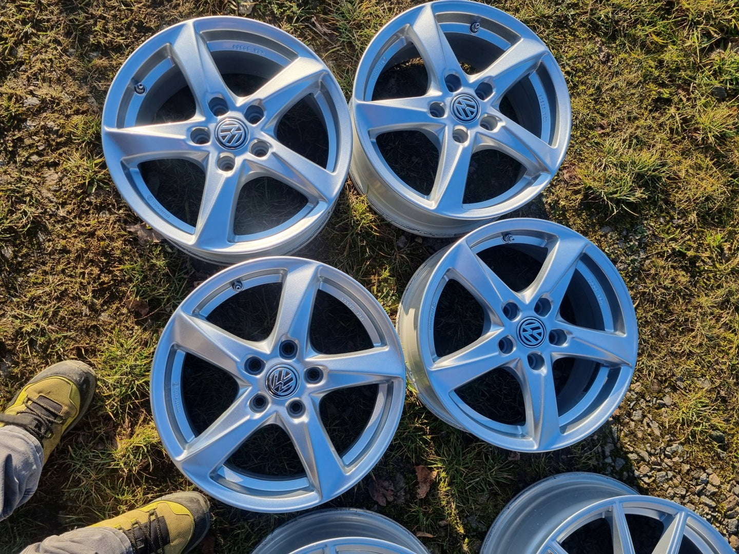 4x Alufelge 16 Zoll 6.5" 5x112 46ET Glanz KBA50369 VW Golf Rim Wheel FEL8723928867lg