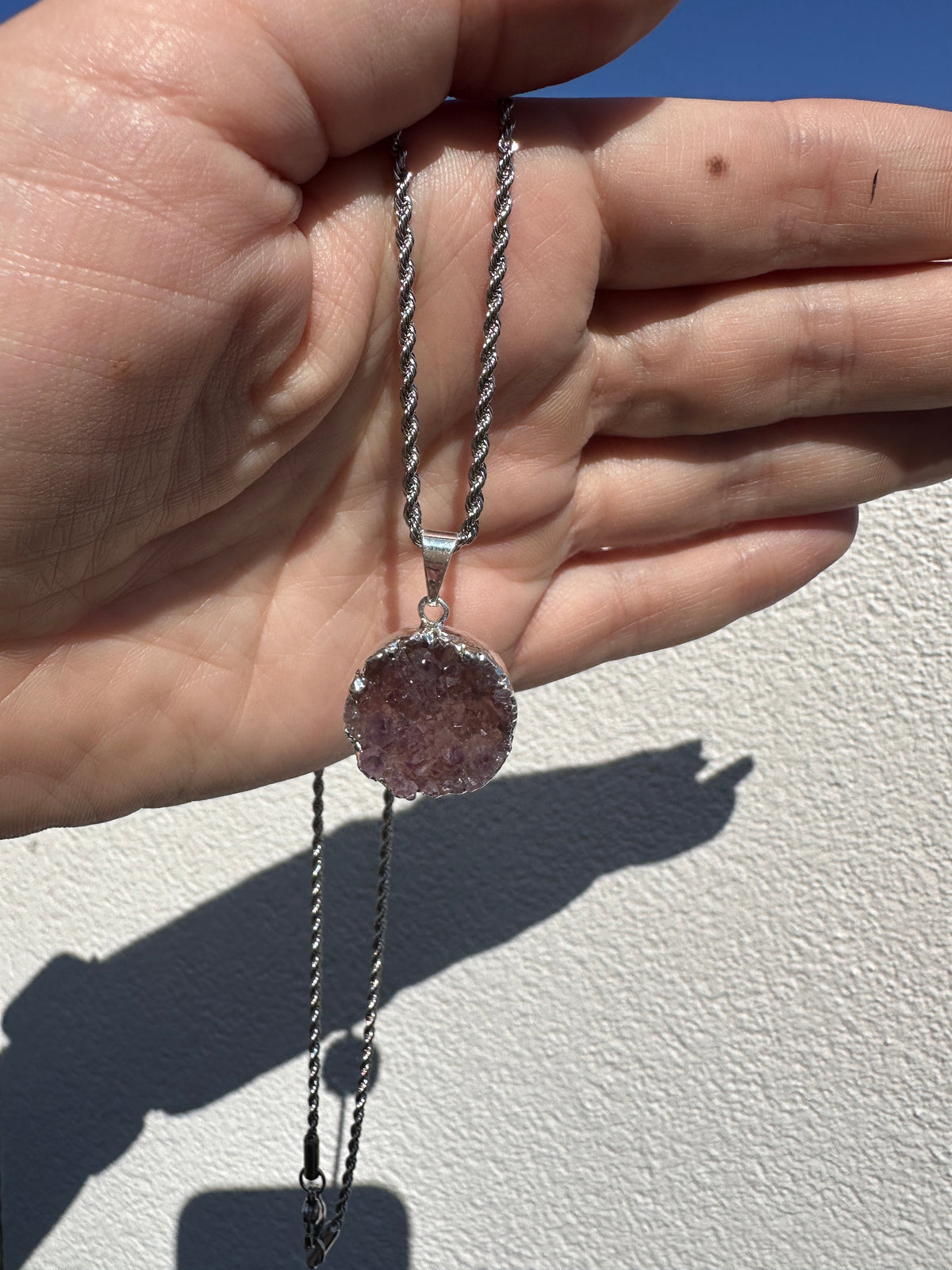 Amethyst Circle pendant with chain - silver