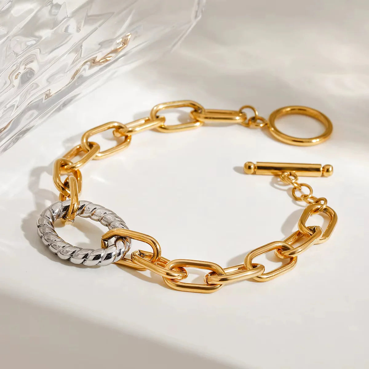 18K Gold Plated Twisted Oval Bracelet