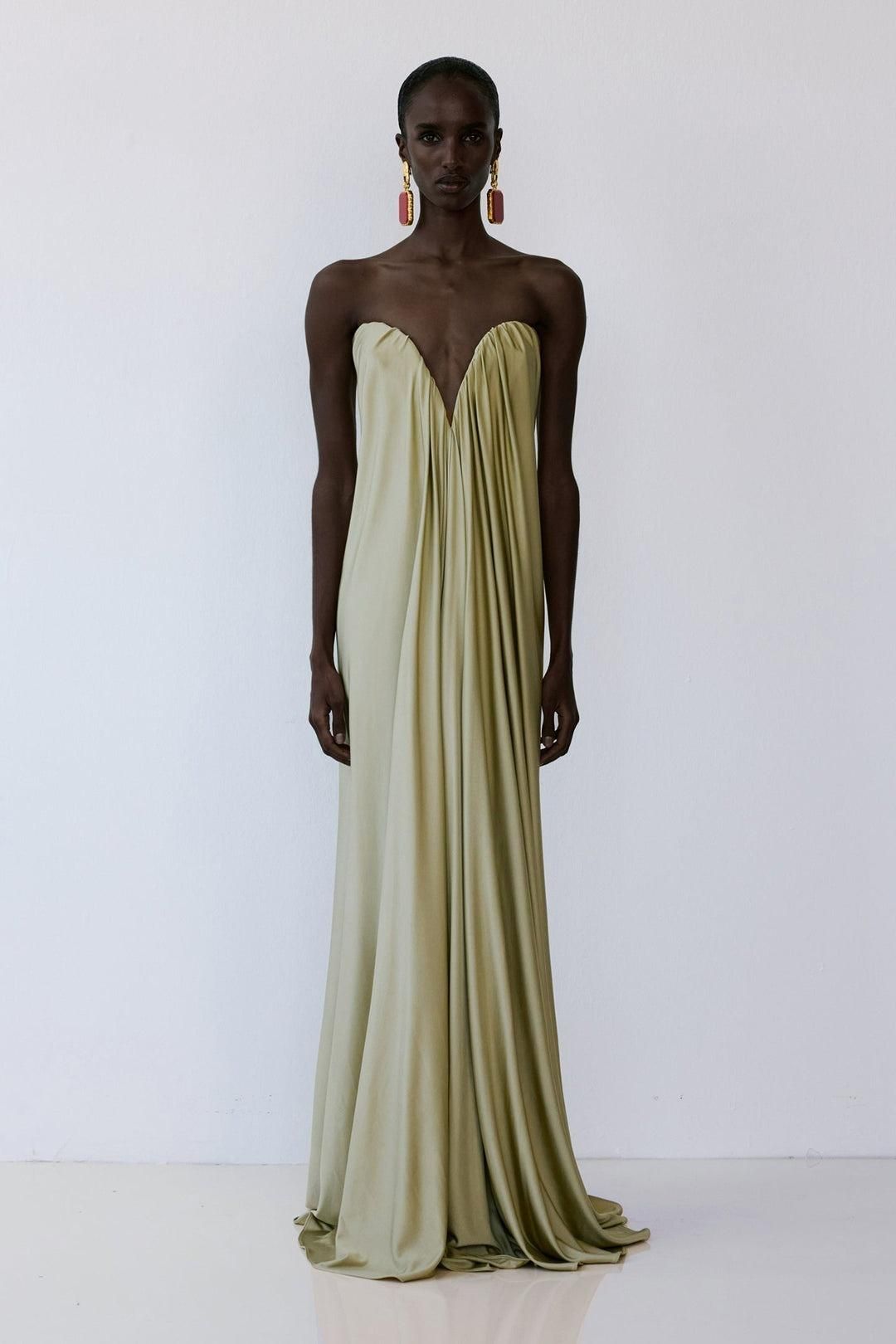 29 Beach Wedding Guest Dresses to Wear to Seaside Weddings in 2026