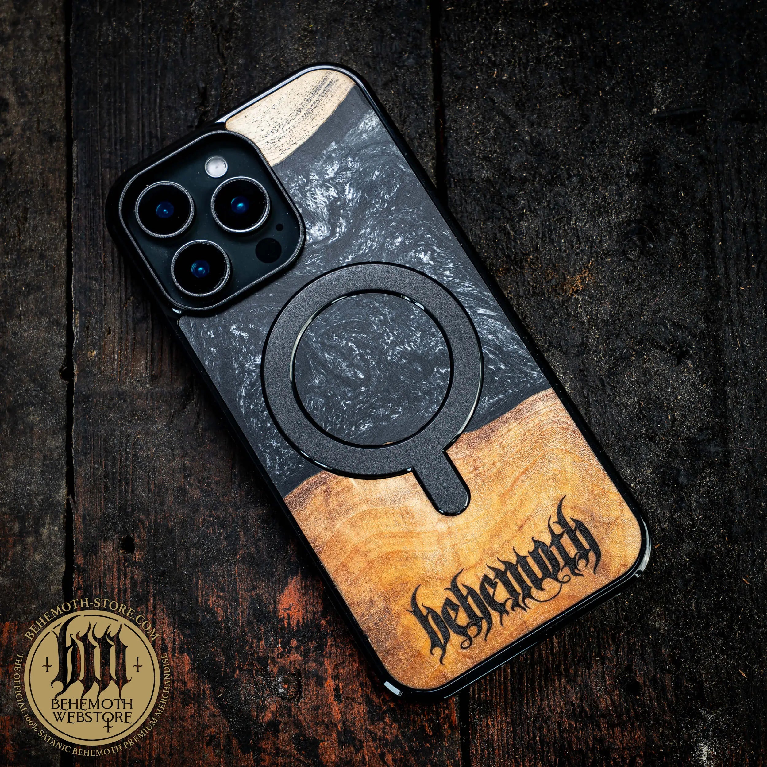 Behemoth 'Logo' Schwarze Handyhülle aus Harz-Holz mit Silikon-TPU und MagSafe