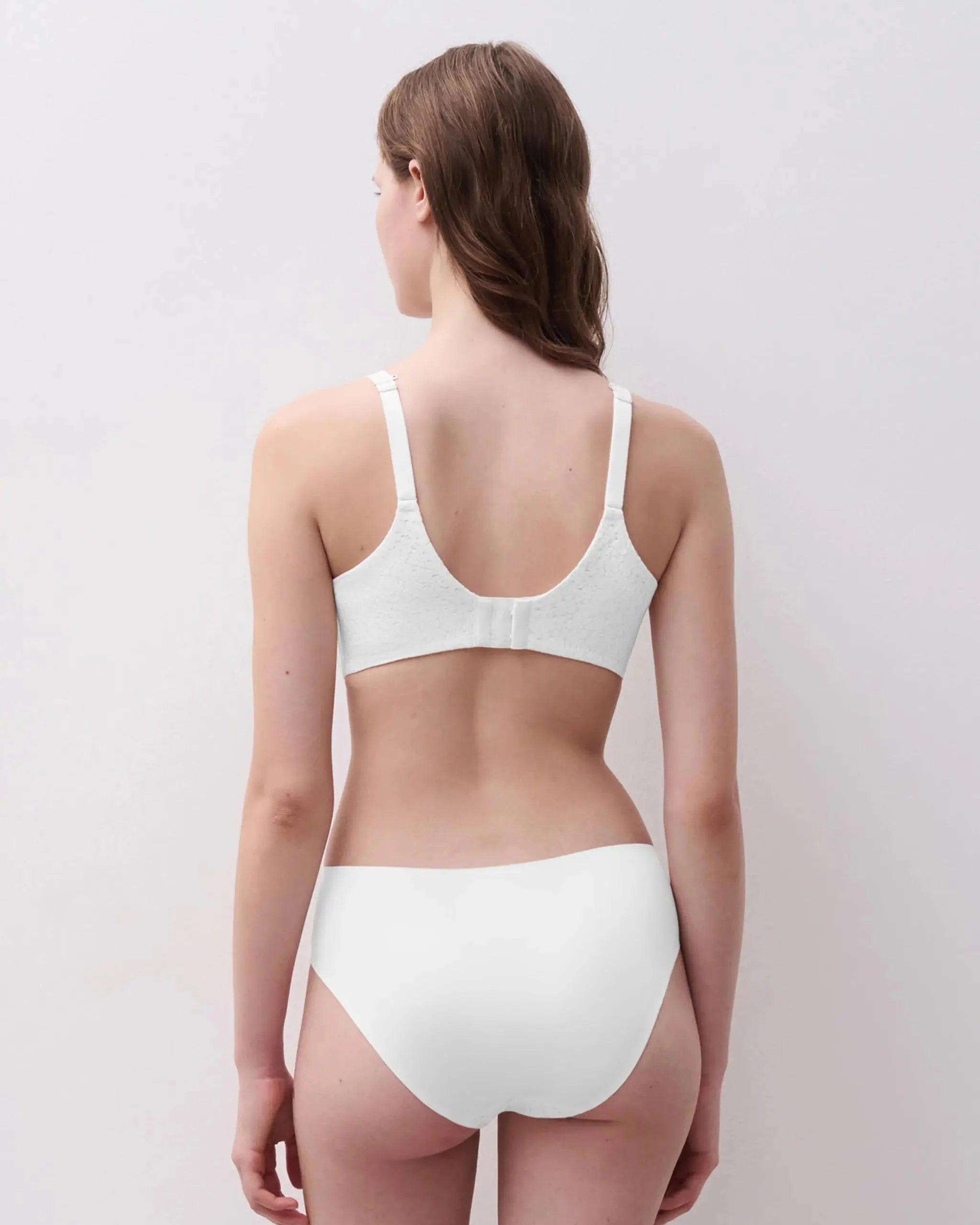 BH T-skjorte-bh hvit white Chantelle Norah, undertøy frilin norge