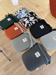 Bolso porta móvil malla 3D negro