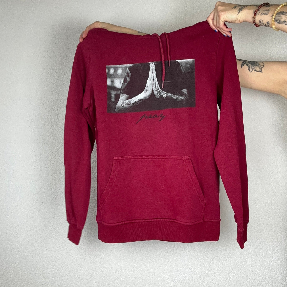 Red Mister Tee Hoodie with front Print | Bern