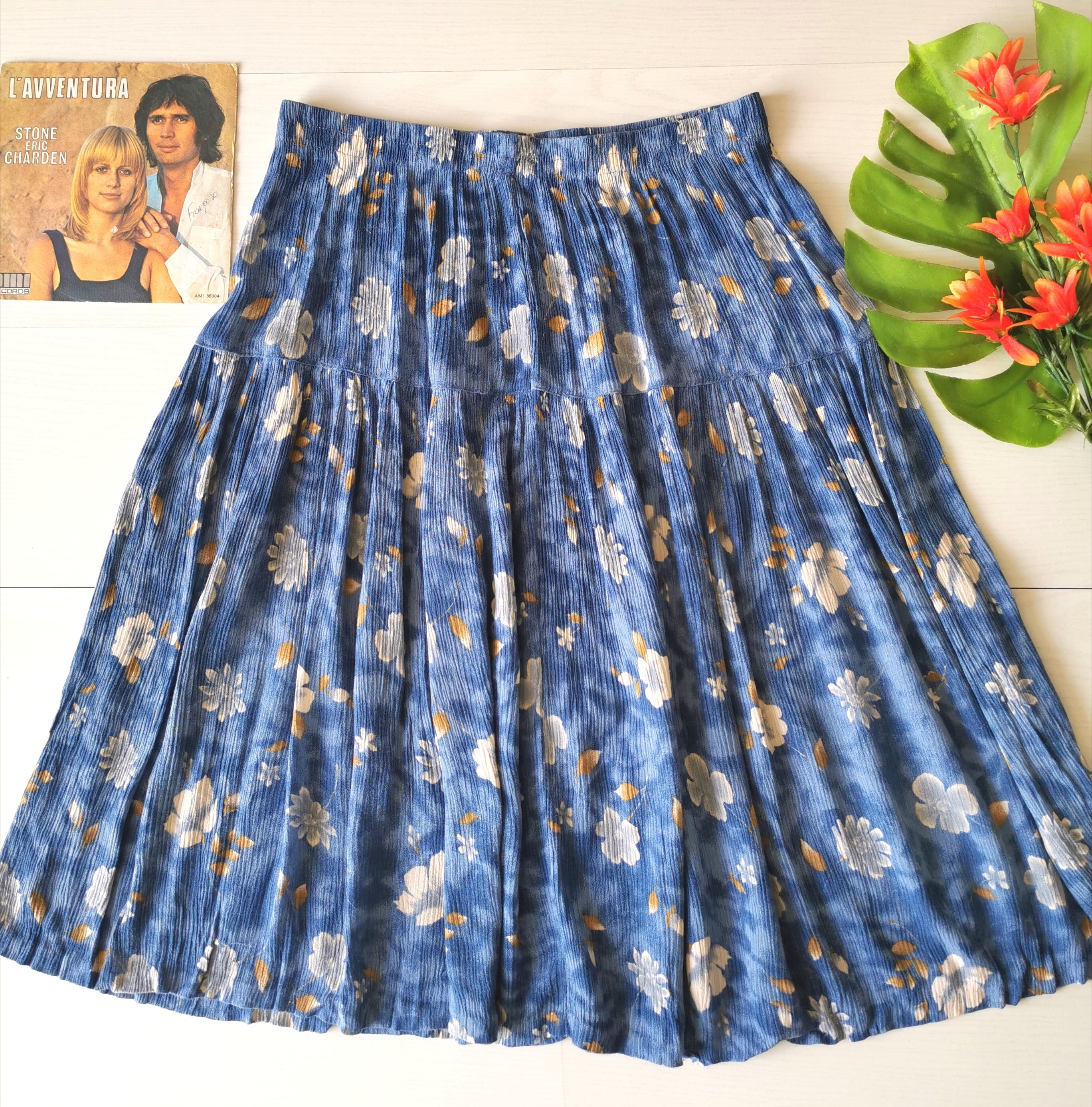 jupe vintage à fleurs en viscose, taille 40