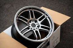 Volk TE37XT M-Spec / 17x8.5 -10 / 6x139.7 / Diamond Silver (DS)