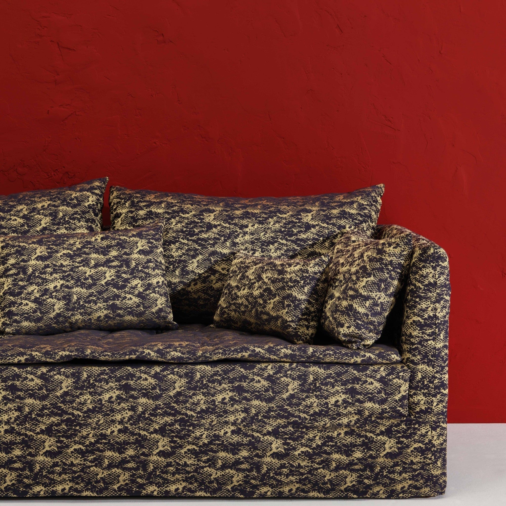 Tissu Santorin de Jean Paul Gaultier, effet résille déchirée décliné en six teintes naturelles