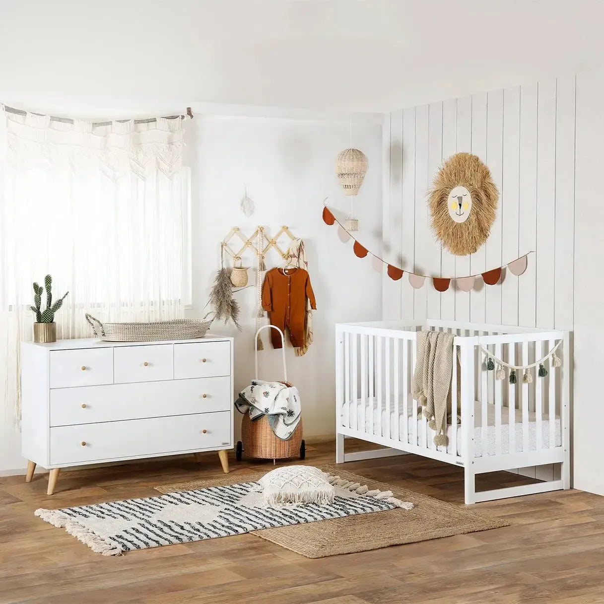 Dadada - Austin Five Drawer Dresser-Dressers + Changing Tables-White + Natural-Posh Baby
