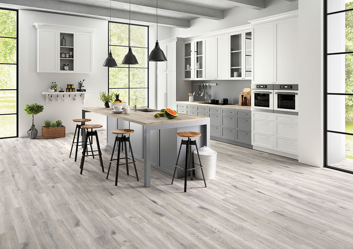 ANTONI PORCELAIN TILE COLLECTION PLATINUM - 6"x36" Room Scene