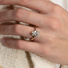SOLITAIRE OVAL-CUT LAB-DIAMOND RING - 3.0ct - YG