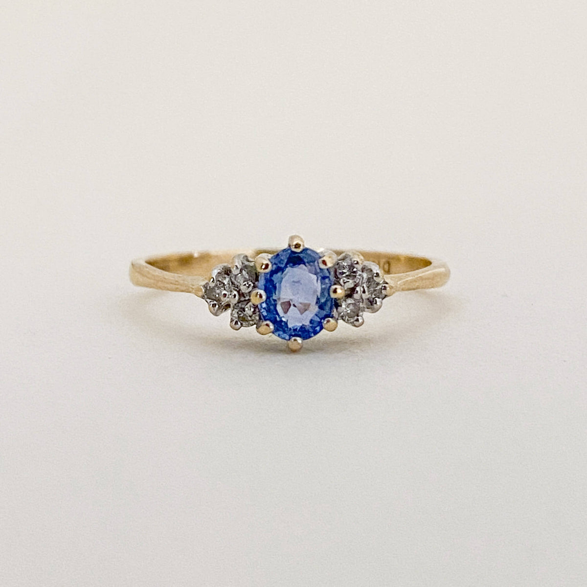 Vintage Ceylon Sapphire & Diamond Eye Ring
